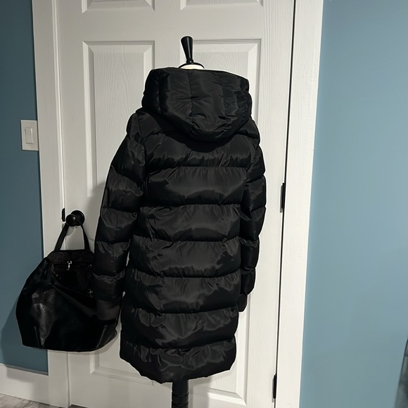 Black coat, winter worthy. Very flattering fit. Excellent new condition. NWOT - Picture 3 of 7